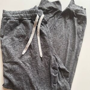 Vuori Joggers Size Small